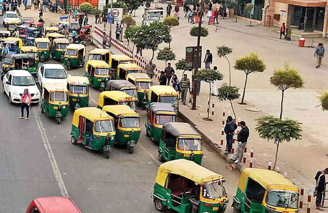 CNG Price Hike: Delhi Auto Bodies Demand Fare Revision, Threaten September 9 Strike