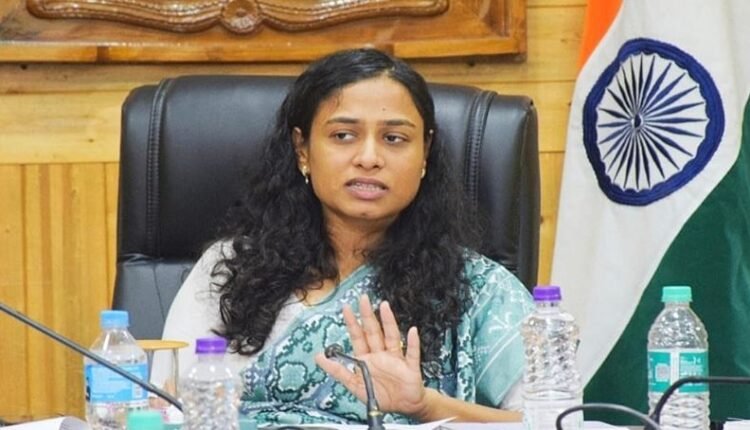 Director Information Shreya Singhal Reviews Preparations as J&K’s First International Film Festival Draws 1,100 Entries from 50 Countries