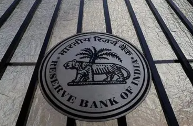 RBI Strengthens Rupee Defence as NRI Deposits Lift Forex Reserves
