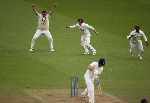 Surrey Edge Yorkshire by One Wicket in Thrilling County Championship Finish