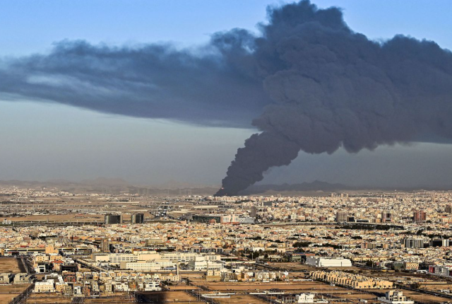 Houthi Attacks on Saudi Arabia Leave 73 People Injured: Officials