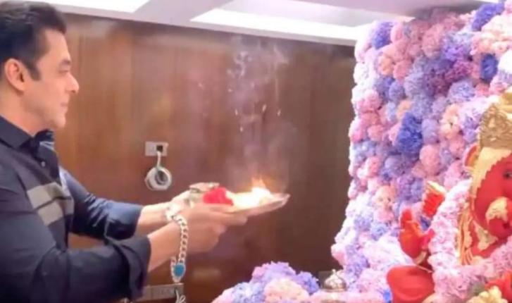 Salman Khan Draws Attention With Ganesh Chaturthi Appearance
