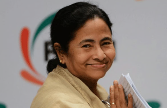 Kanimozhi Meets Mamata Banerjee in Kolkata for Closed-Door Discussions