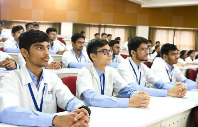 Indian Medical Students Face Uncertainty After Kyrgyzstan Accreditation Action