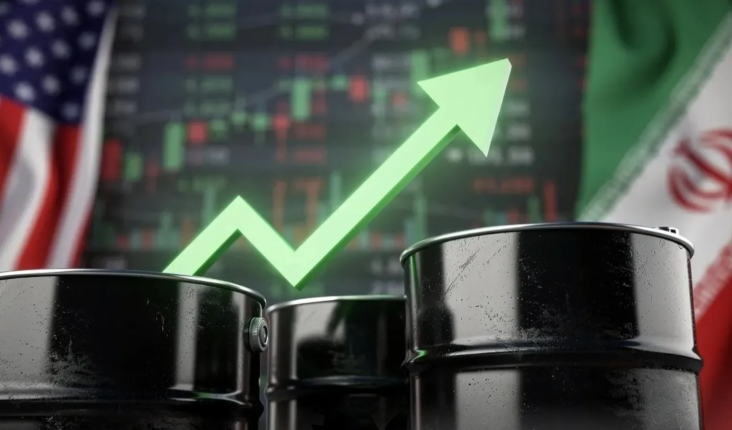 Oil Prices Fall About 2% as US and Iran Explore Path Toward Ending War