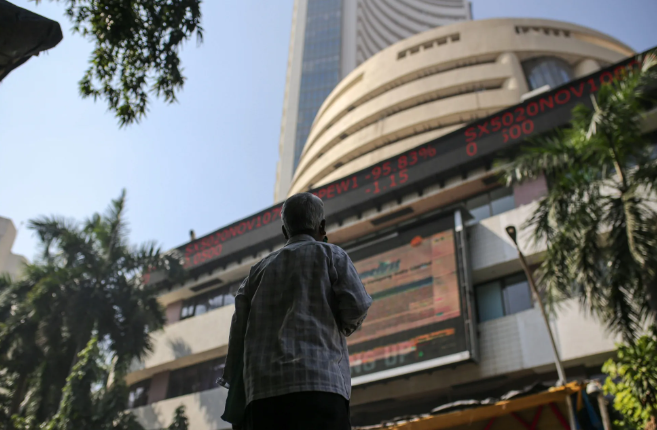 Indian Companies Prepare $3 Billion Debt Sale as Rate-Hike Concerns Grow