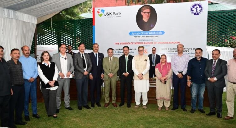 CM Omar Abdullah presides over MoU signing between SKIMS and J&K Bank