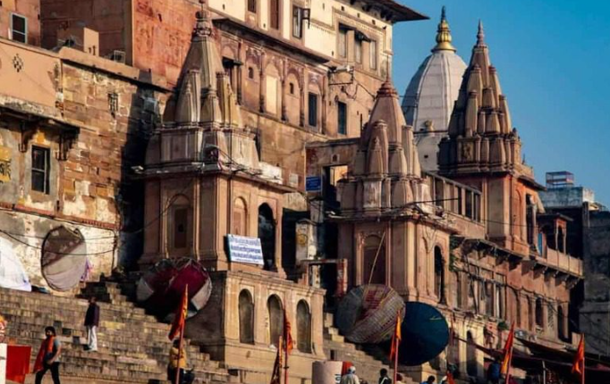 Sindhi Community Objects to ‘Pakistaneshwar Mahadev’ Board at Varanasi Temple