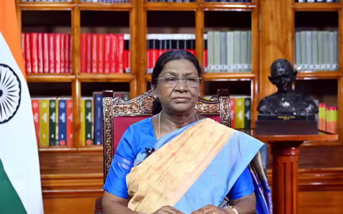 INDIA Bloc Submits ‘Vote Chori’ Memorandum to President Murmu, Claims She Did Not Reject Allegations