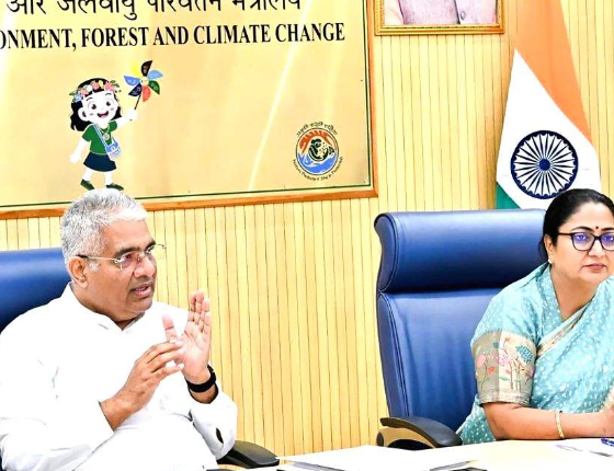 Bhupender Yadav, Rekha Gupta Review Delhi’s Pollution Control Measures