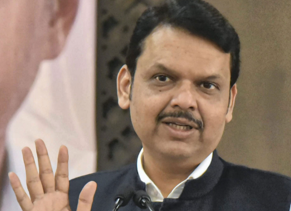Tiger Shroff Firing: Culprits and Their Handlers Will Be Tracked Down, Won’t Be Spared, Says Fadnavis