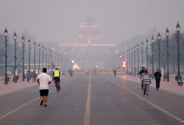 Delhi Records ‘Poor’ Air Quality as Minimum Temperature Remains Above Normal